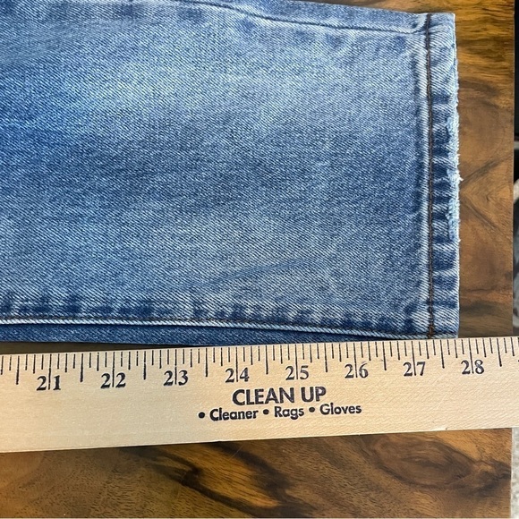 Mid Rise Distressed Jeans Pants - Picture 7 of 8